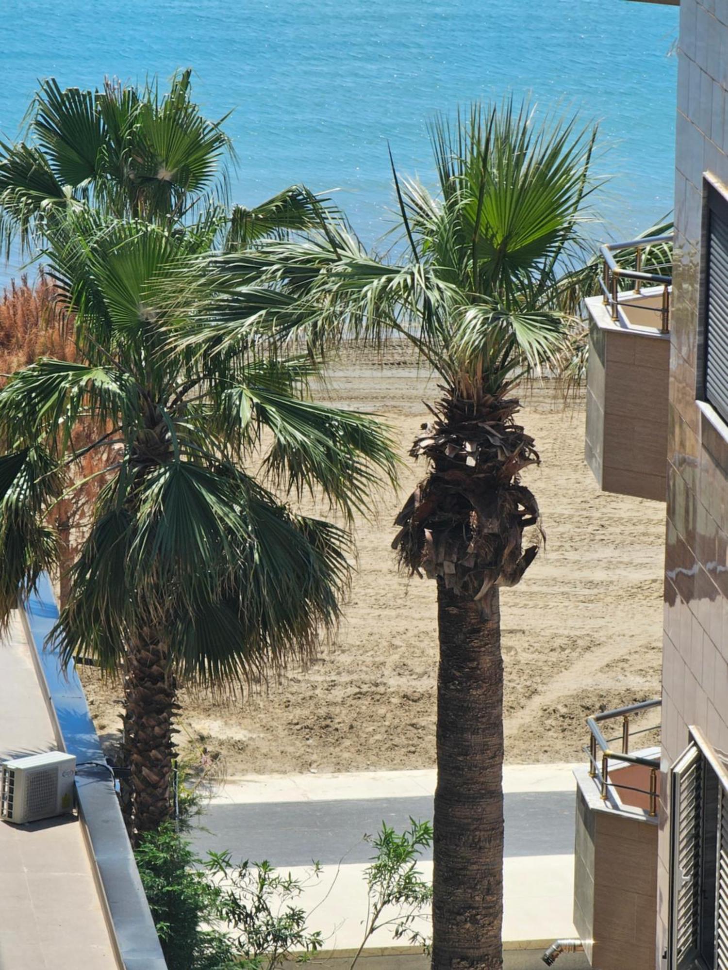 Bral Apartment 5 - Beachfront Durrës Exterior foto